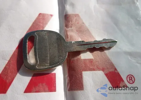 2005 Chevrolet Tahoe Lt from USA, damaged, VIN 1GNEC13T05R196900